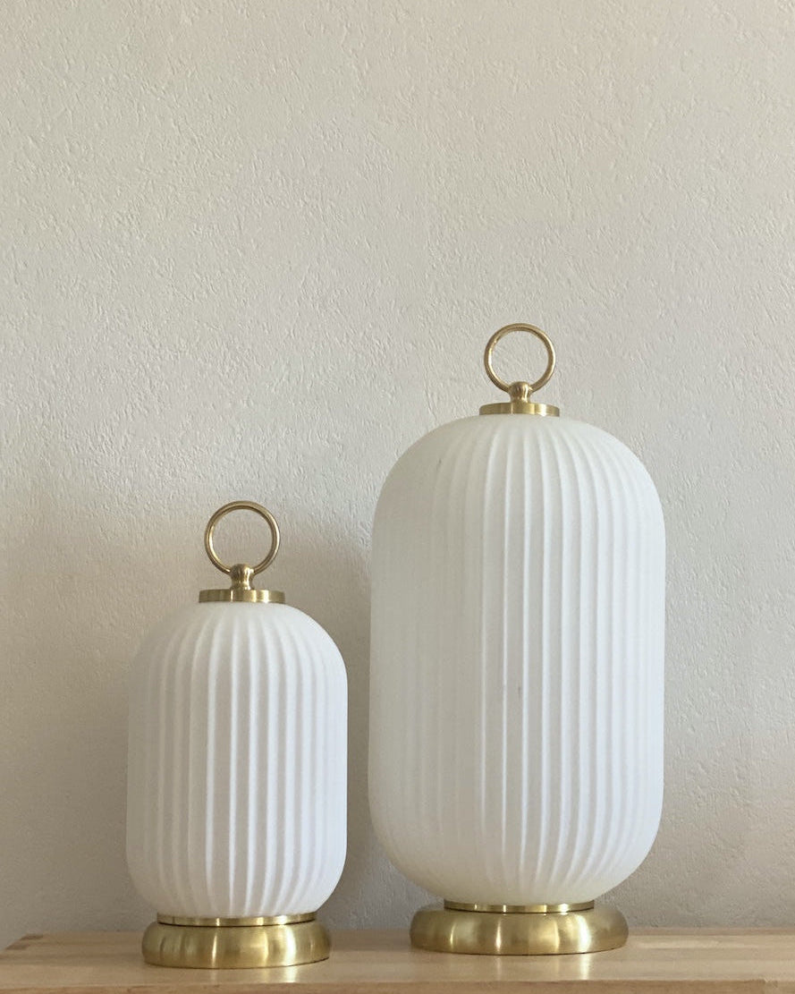 GM GOLD LANGUAGE LAMP