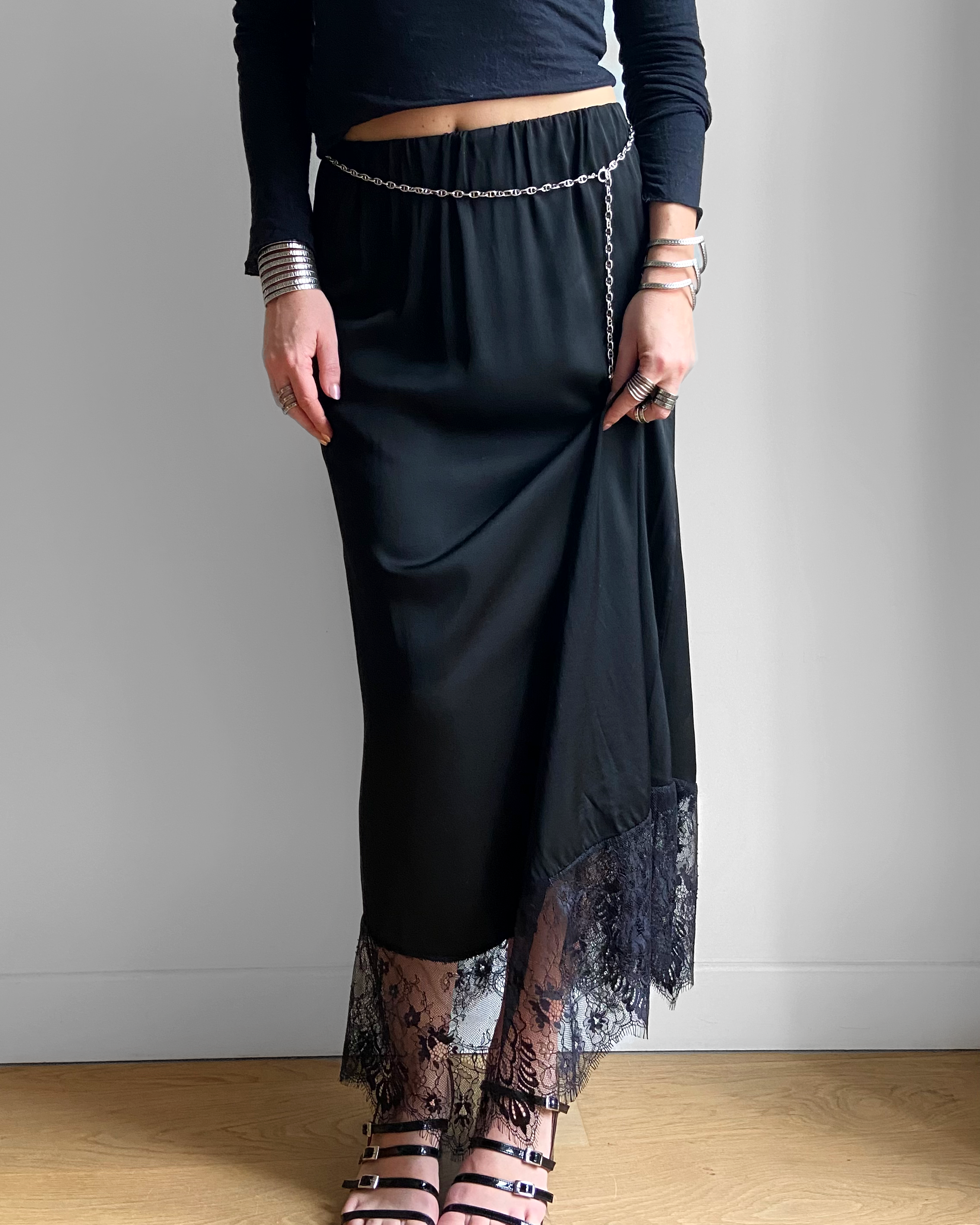 JUPE LONGUE SATIN DENTELLE