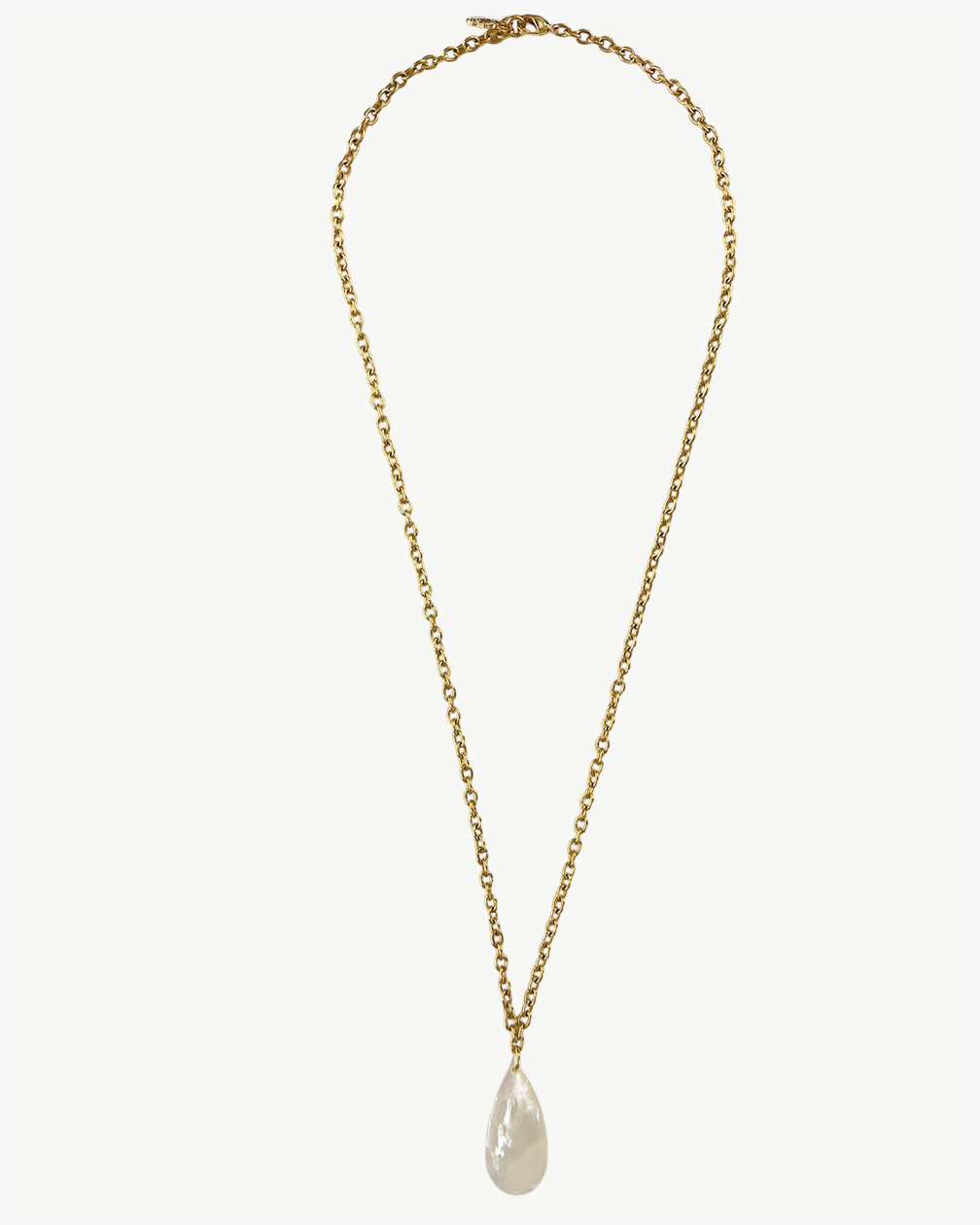 NACRE NECKLACE