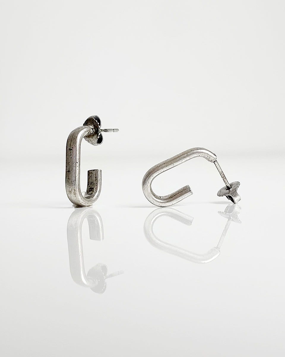 TYRA HOOPS