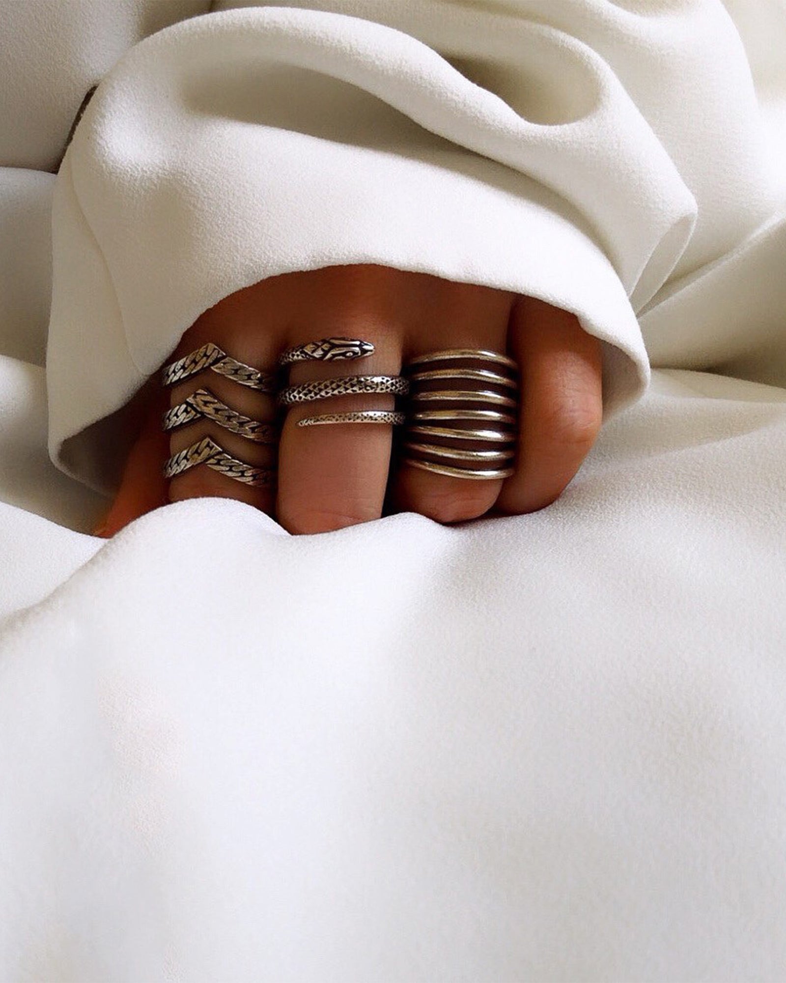 BAGUE ARTICULÉE POINTE
