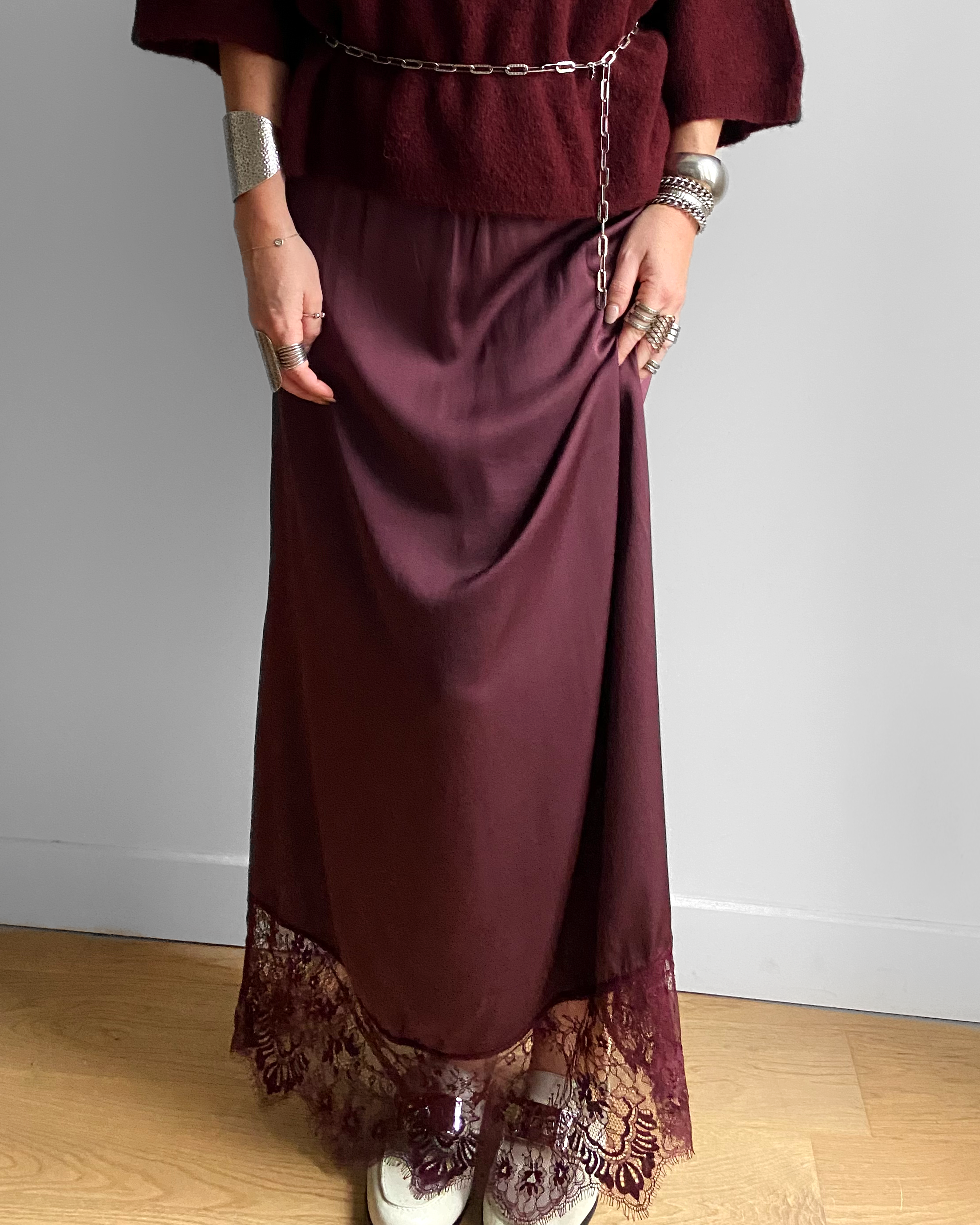 JUPE LONGUE SATIN DENTELLE