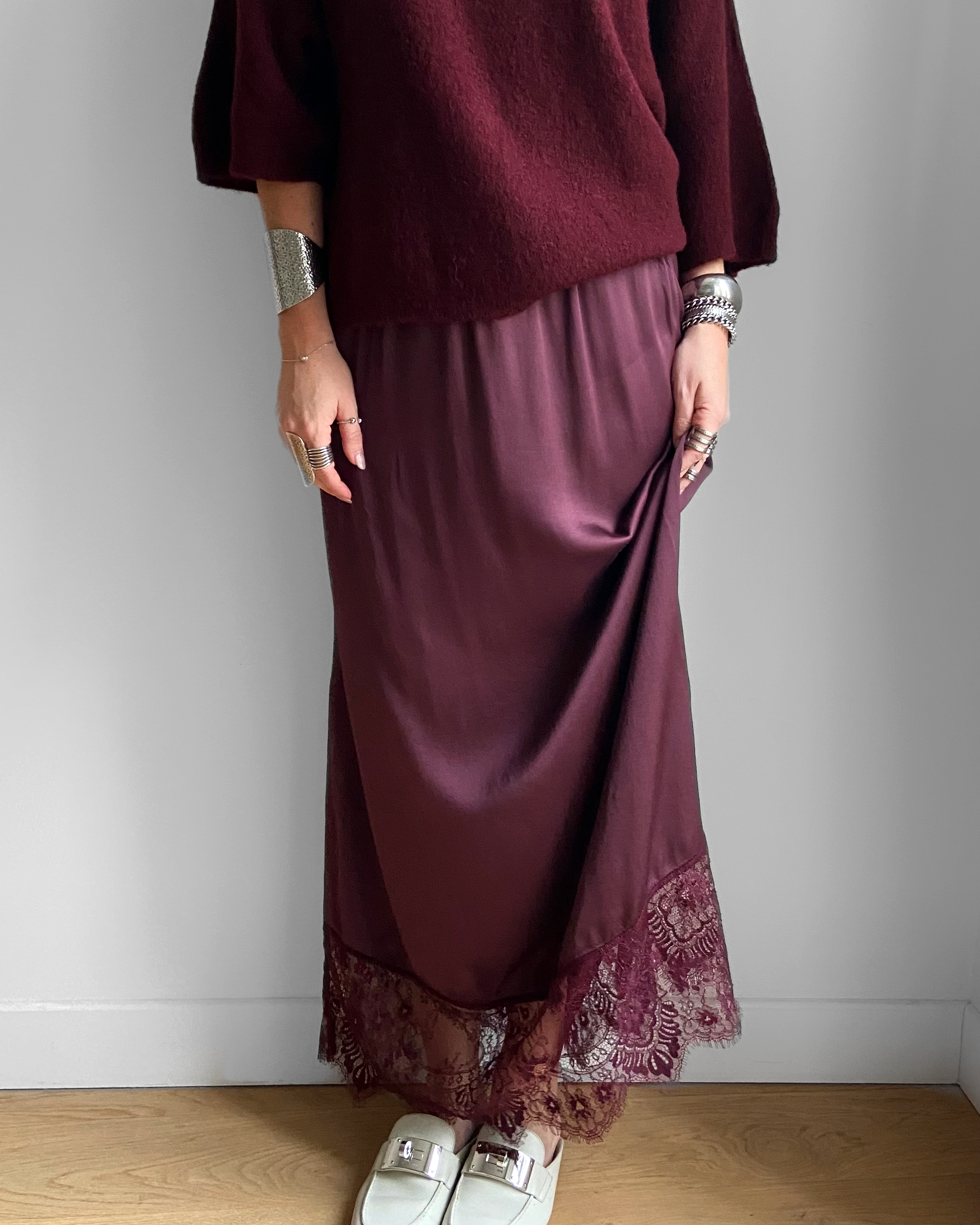 JUPE LONGUE SATIN DENTELLE