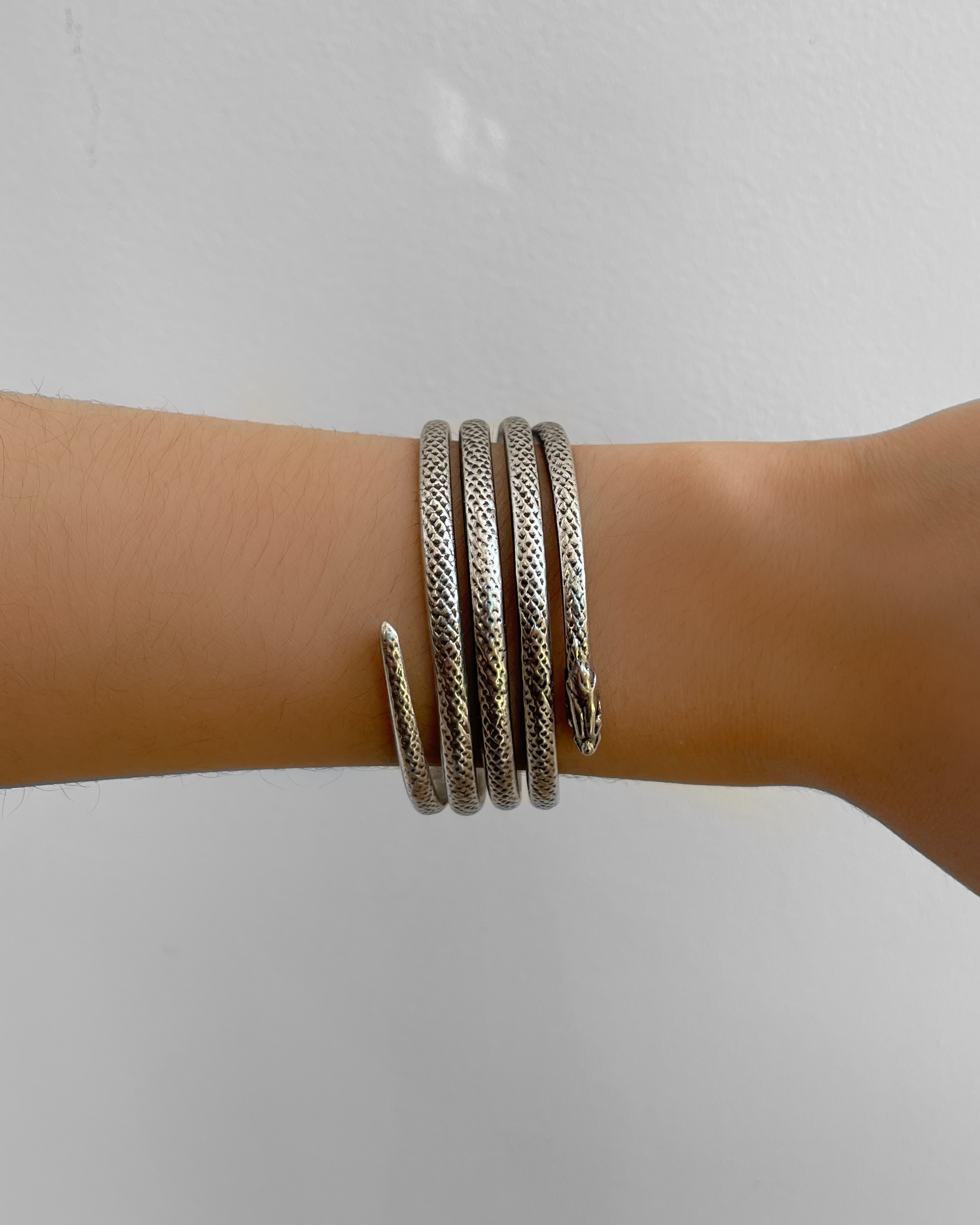 SNAKE CUFF