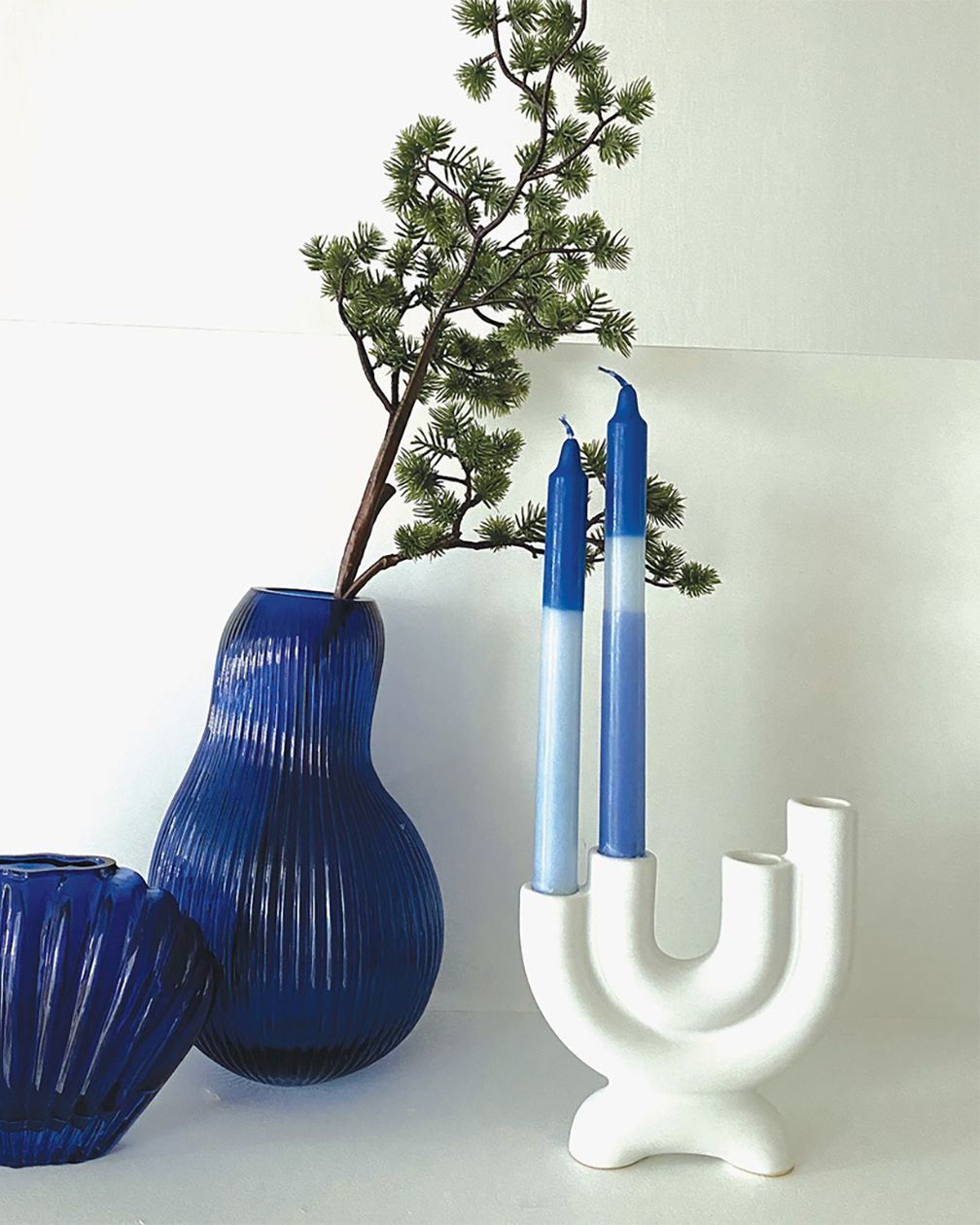 SET OF 4 LONG TWO-COLOR BLUE CANDLES